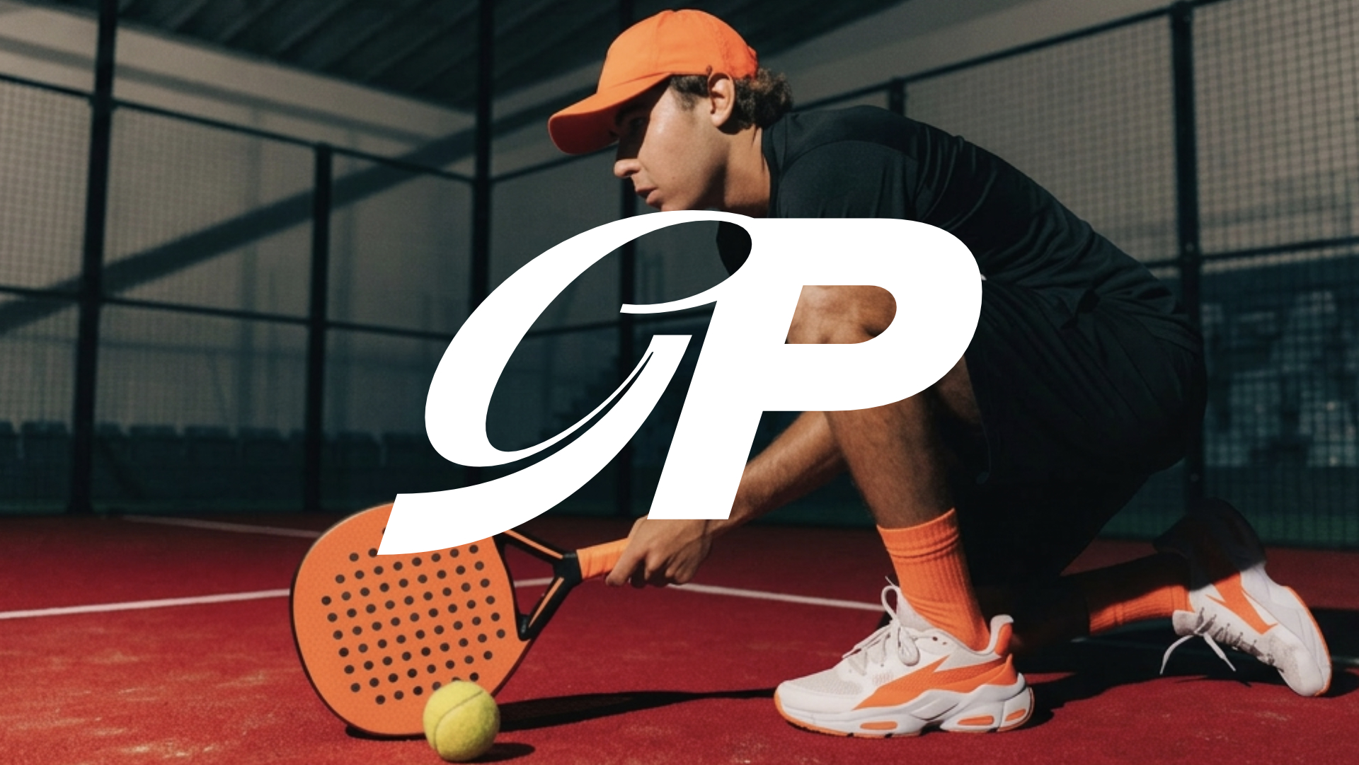 Custom lettering in logo of Grand Padel